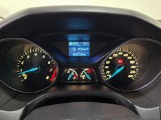 FORD FOCUS 2.0 SE SEDAN 16V 2013/2014 SUL SERRA MOTORS CAXIAS DO SUL / Carros no Vale
