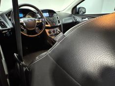 FORD FOCUS 2.0 SE SEDAN 16V 2013/2014 SUL SERRA MOTORS CAXIAS DO SUL / Carros no Vale