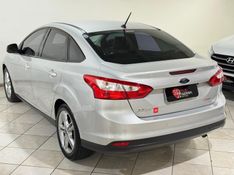 FORD FOCUS 2.0 SE SEDAN 16V 2013/2014 SUL SERRA MOTORS CAXIAS DO SUL / Carros no Vale