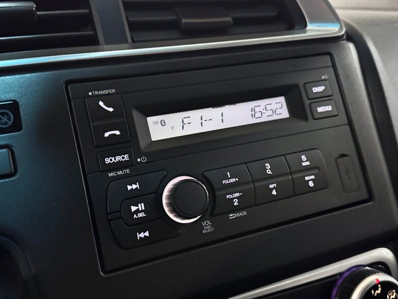 HONDA FIT 1.5 LX 16V 2018/2018 SUL SERRA MOTORS CAXIAS DO SUL / Carros no Vale