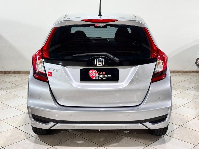 HONDA FIT 1.5 LX 16V 2018/2018 SUL SERRA MOTORS CAXIAS DO SUL / Carros no Vale