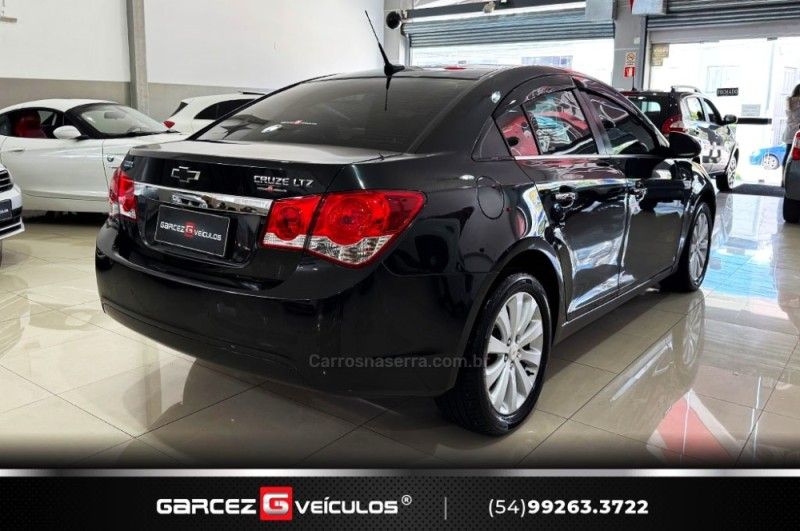 CHEVROLET CRUZE 1.8 LTZ 16V 2014/2014 GARCEZ VEÍCULOS BENTO GONÇALVES / Carros no Vale