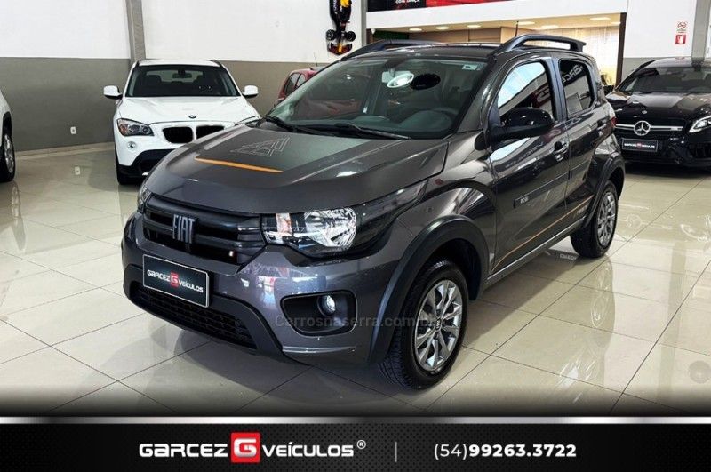 FIAT MOBI 1.0 TREKKING 8V 2023/2024 GARCEZ VEÍCULOS BENTO GONÇALVES / Carros no Vale