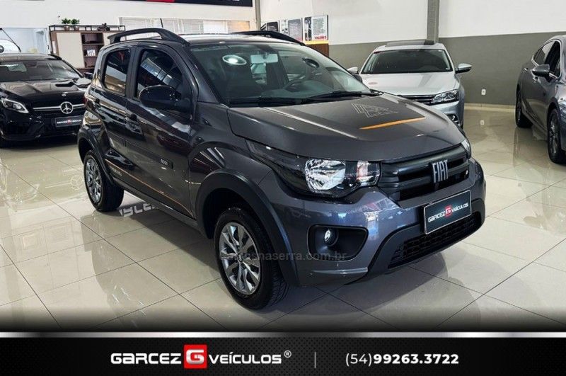FIAT MOBI 1.0 TREKKING 8V 2023/2024 GARCEZ VEÍCULOS BENTO GONÇALVES / Carros no Vale