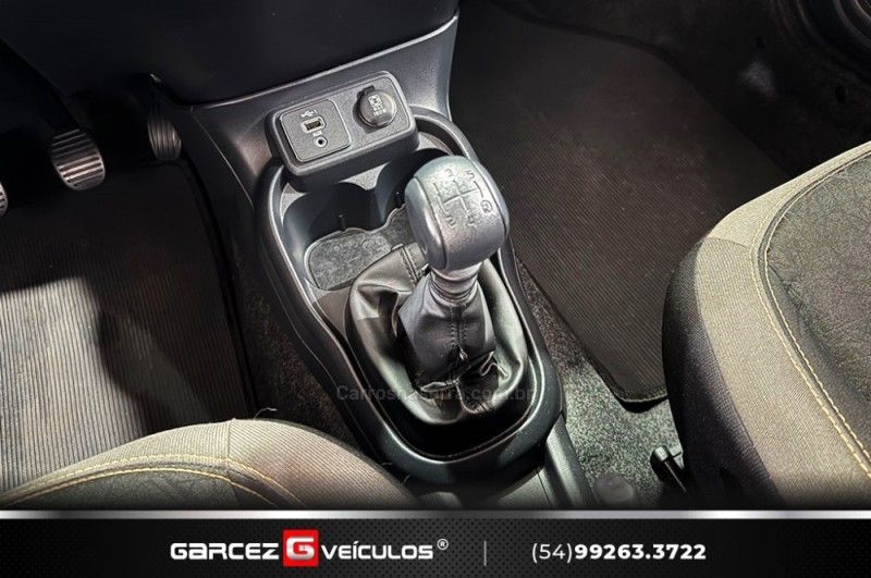 FIAT MOBI 1.0 TREKKING 8V 2023/2024 GARCEZ VEÍCULOS BENTO GONÇALVES / Carros no Vale
