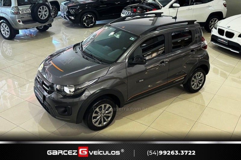 FIAT MOBI 1.0 TREKKING 8V 2023/2024 GARCEZ VEÍCULOS BENTO GONÇALVES / Carros no Vale