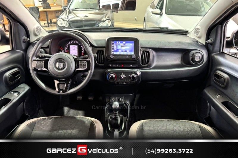 FIAT MOBI 1.0 TREKKING 8V 2023/2024 GARCEZ VEÍCULOS BENTO GONÇALVES / Carros no Vale