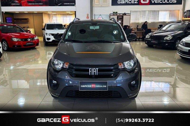 FIAT MOBI 1.0 TREKKING 8V 2023/2024 GARCEZ VEÍCULOS BENTO GONÇALVES / Carros no Vale