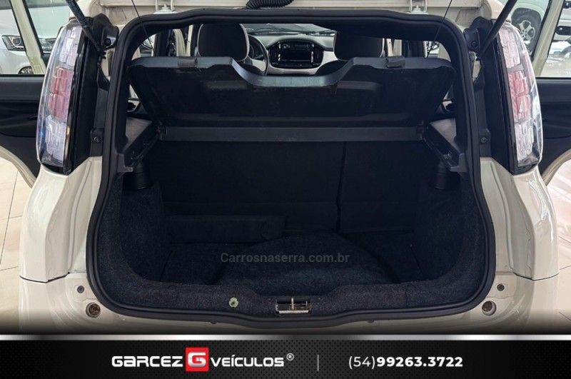 FIAT UNO 1.4 EVO SPORTING 8V AUTOMATIZADO 2014/2015 GARCEZ VEÍCULOS BENTO GONÇALVES / Carros no Vale