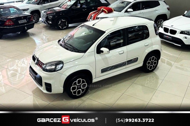 FIAT UNO 1.4 EVO SPORTING 8V AUTOMATIZADO 2014/2015 GARCEZ VEÍCULOS BENTO GONÇALVES / Carros no Vale