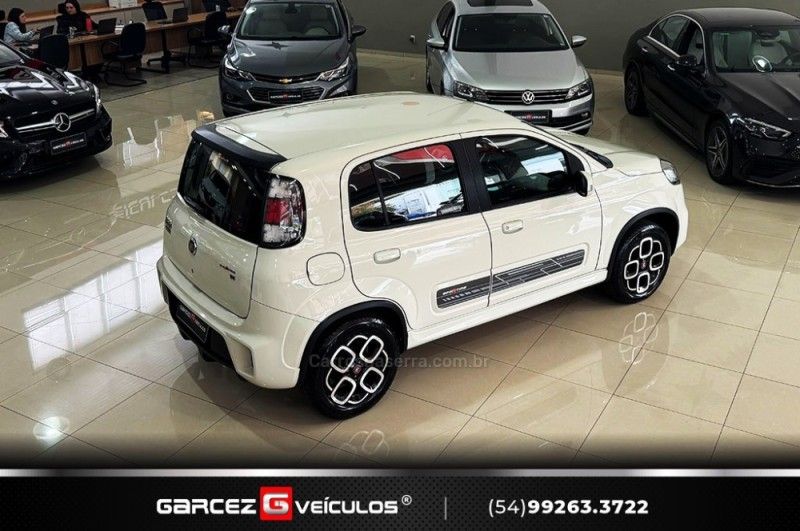 FIAT UNO 1.4 EVO SPORTING 8V AUTOMATIZADO 2014/2015 GARCEZ VEÍCULOS BENTO GONÇALVES / Carros no Vale