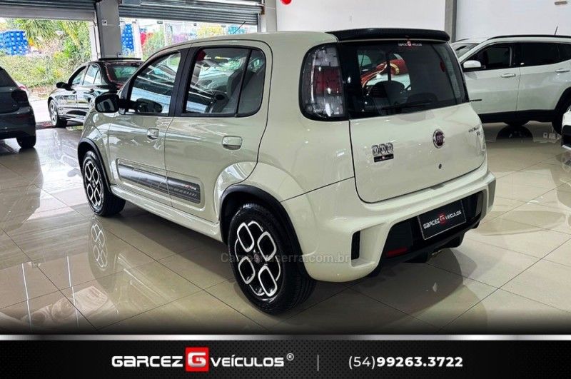 FIAT UNO 1.4 EVO SPORTING 8V AUTOMATIZADO 2014/2015 GARCEZ VEÍCULOS BENTO GONÇALVES / Carros no Vale