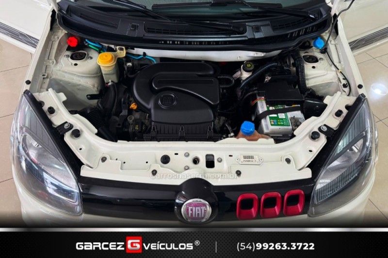 FIAT UNO 1.4 EVO SPORTING 8V AUTOMATIZADO 2014/2015 GARCEZ VEÍCULOS BENTO GONÇALVES / Carros no Vale