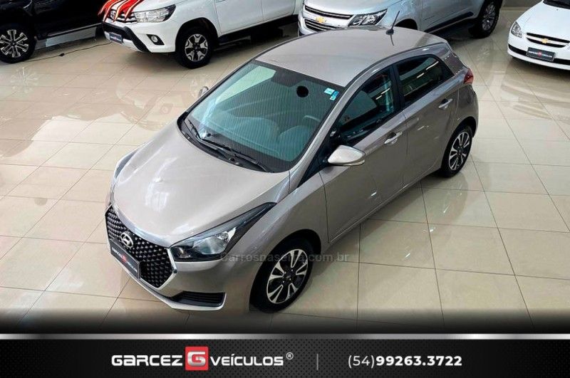 HYUNDAI HB20 1.6 COMFORT PLUS 16V 2019/2019 GARCEZ VEÍCULOS BENTO GONÇALVES / Carros no Vale