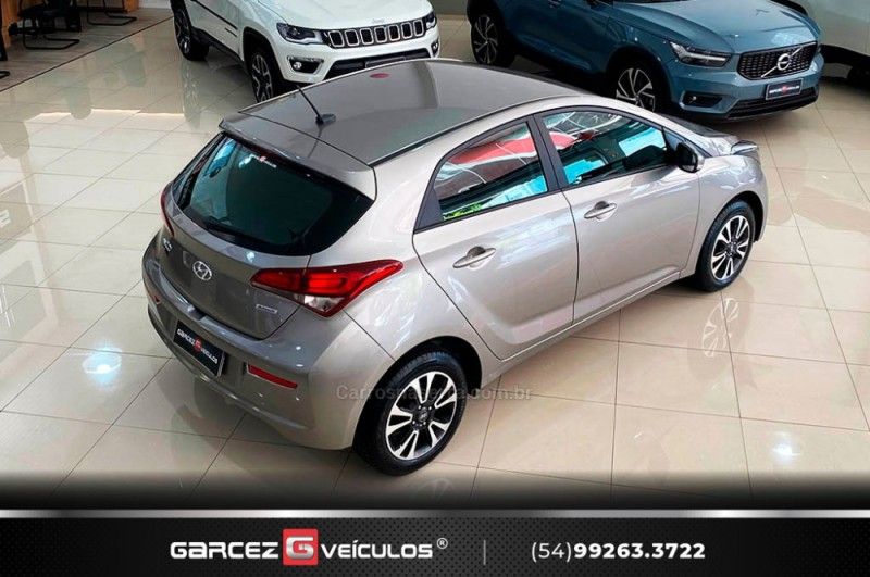 HYUNDAI HB20 1.6 COMFORT PLUS 16V 2019/2019 GARCEZ VEÍCULOS BENTO GONÇALVES / Carros no Vale