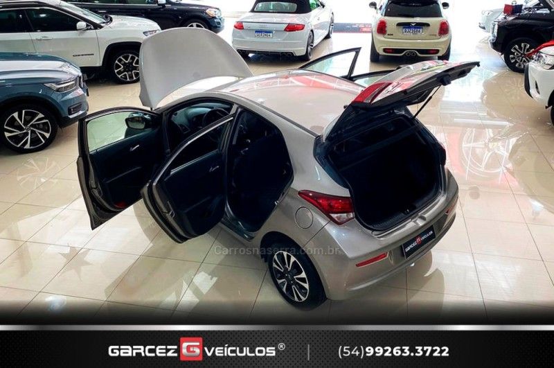 HYUNDAI HB20 1.6 COMFORT PLUS 16V 2019/2019 GARCEZ VEÍCULOS BENTO GONÇALVES / Carros no Vale