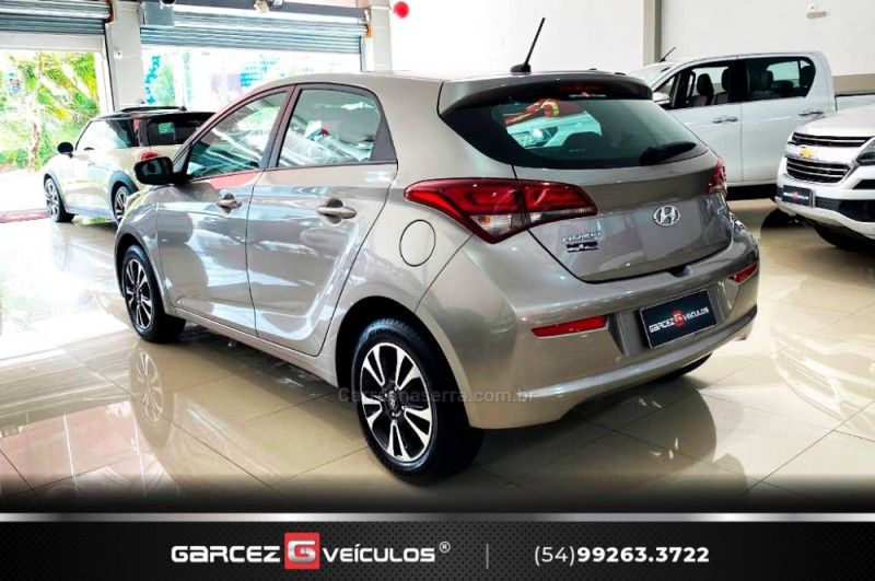 HYUNDAI HB20 1.6 COMFORT PLUS 16V 2019/2019 GARCEZ VEÍCULOS BENTO GONÇALVES / Carros no Vale