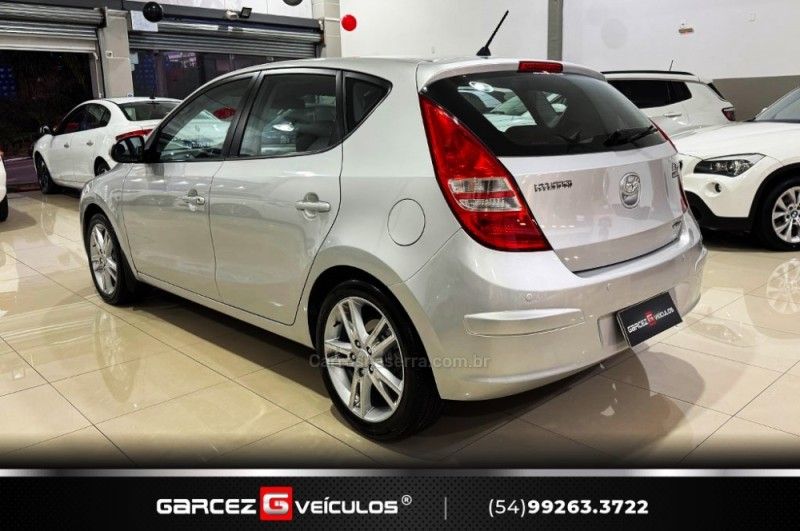 HYUNDAI I30 2.0 MPI 16V 2010/2011 GARCEZ VEÍCULOS BENTO GONÇALVES / Carros no Vale