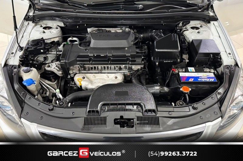 HYUNDAI I30 2.0 MPI 16V 2010/2011 GARCEZ VEÍCULOS BENTO GONÇALVES / Carros no Vale