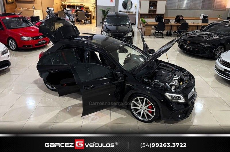MERCEDES-BENZ GLA 45 AMG 2.0 16V TURBO 2018/2019 GARCEZ VEÍCULOS BENTO GONÇALVES / Carros no Vale