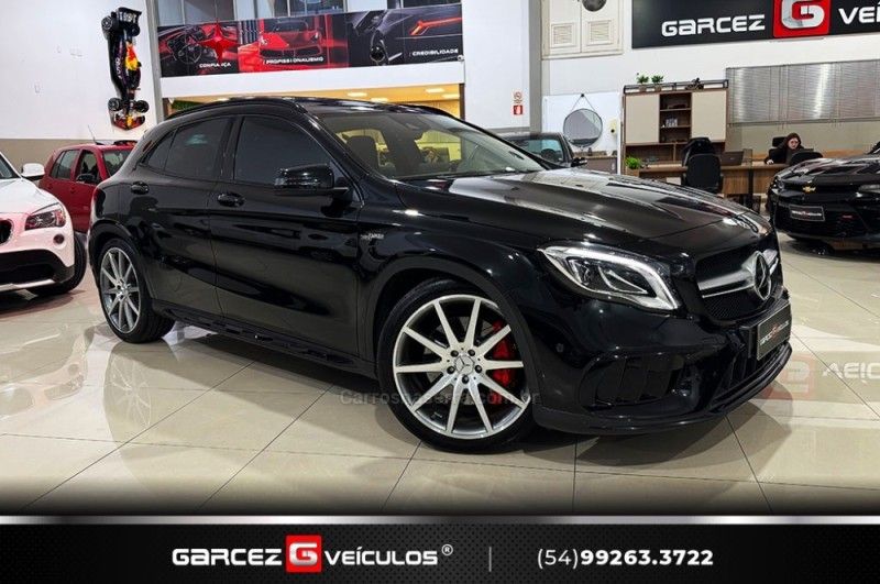 MERCEDES-BENZ GLA 45 AMG 2.0 16V TURBO 2018/2019 GARCEZ VEÍCULOS BENTO GONÇALVES / Carros no Vale