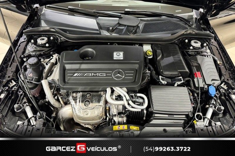 MERCEDES-BENZ GLA 45 AMG 2.0 16V TURBO 2018/2019 GARCEZ VEÍCULOS BENTO GONÇALVES / Carros no Vale