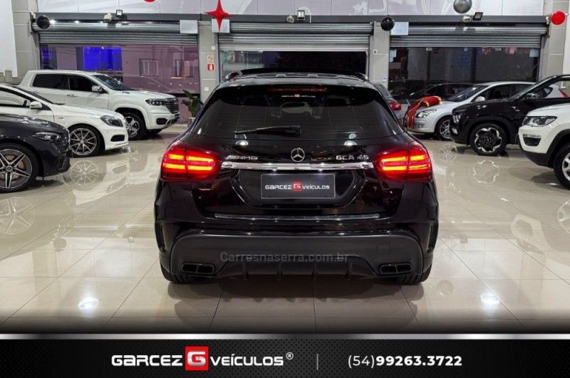 MERCEDES-BENZ GLA 45 AMG 2.0 16V TURBO 2018/2019 GARCEZ VEÍCULOS BENTO GONÇALVES / Carros no Vale