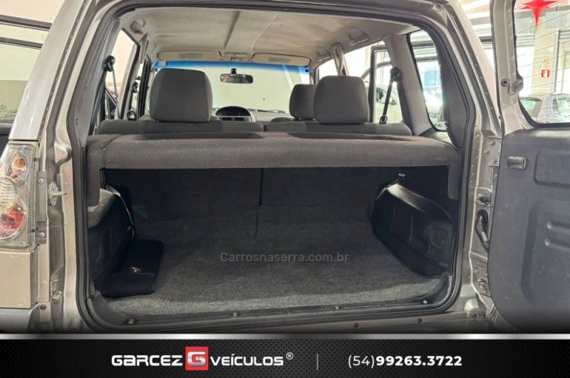MITSUBISHI PAJERO TR4 2.0 4X4 16V 140CV 2011/2011 GARCEZ VEÍCULOS BENTO GONÇALVES / Carros no Vale