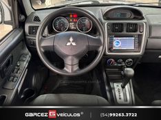 MITSUBISHI PAJERO TR4 2.0 4X4 16V 140CV 2011/2011 GARCEZ VEÍCULOS BENTO GONÇALVES / Carros no Vale