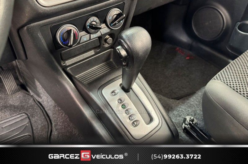 MITSUBISHI PAJERO TR4 2.0 4X4 16V 140CV 2011/2011 GARCEZ VEÍCULOS BENTO GONÇALVES / Carros no Vale