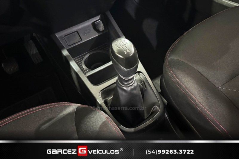 RENAULT KWID 1.0 12V SCE ZEN 2019/2020 GARCEZ VEÍCULOS BENTO GONÇALVES / Carros no Vale