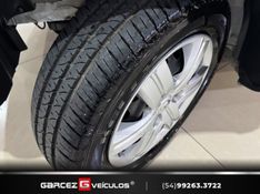 RENAULT KWID 1.0 12V SCE ZEN 2019/2020 GARCEZ VEÍCULOS BENTO GONÇALVES / Carros no Vale
