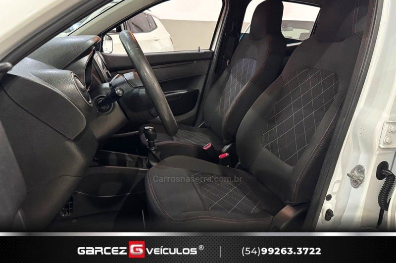 RENAULT KWID 1.0 12V SCE ZEN 2019/2020 GARCEZ VEÍCULOS BENTO GONÇALVES / Carros no Vale