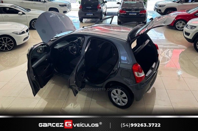 TOYOTA ETIOS 1.3 X 16V 2015/2015 GARCEZ VEÍCULOS BENTO GONÇALVES / Carros no Vale