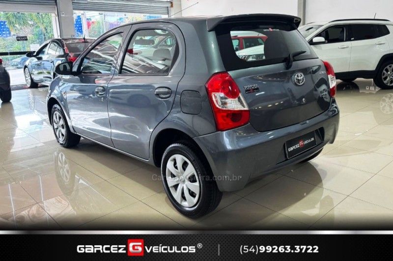 TOYOTA ETIOS 1.3 X 16V 2015/2015 GARCEZ VEÍCULOS BENTO GONÇALVES / Carros no Vale