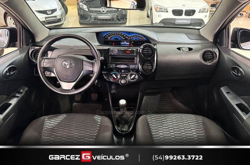 TOYOTA ETIOS 1.3 X 16V 2015/2015 GARCEZ VEÍCULOS BENTO GONÇALVES / Carros no Vale