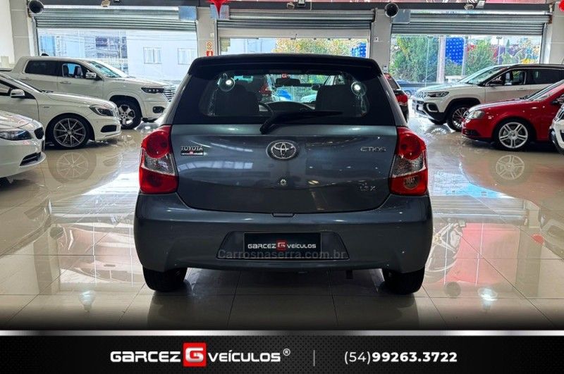 TOYOTA ETIOS 1.3 X 16V 2015/2015 GARCEZ VEÍCULOS BENTO GONÇALVES / Carros no Vale