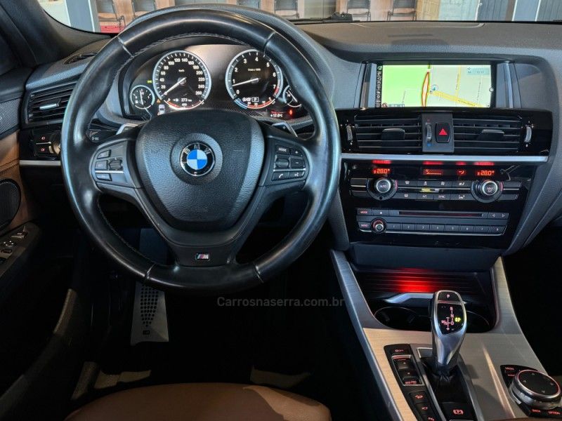 BMW X4 3.0 M SPORT 35I 4X4 24V TURBO 2015/2016 GRIFFCAR MULTIMARCAS DOIS IRMÃOS / Carros no Vale