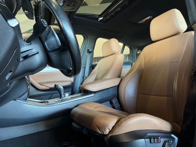 BMW X4 3.0 M SPORT 35I 4X4 24V TURBO 2015/2016 GRIFFCAR MULTIMARCAS DOIS IRMÃOS / Carros no Vale