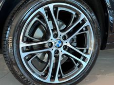 BMW X4 3.0 M SPORT 35I 4X4 24V TURBO 2015/2016 GRIFFCAR MULTIMARCAS DOIS IRMÃOS / Carros no Vale
