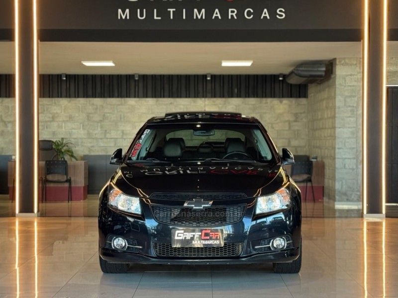 CHEVROLET CRUZE 1.8 LTZ 16V 2012/2013 GRIFFCAR MULTIMARCAS DOIS IRMÃOS / Carros no Vale