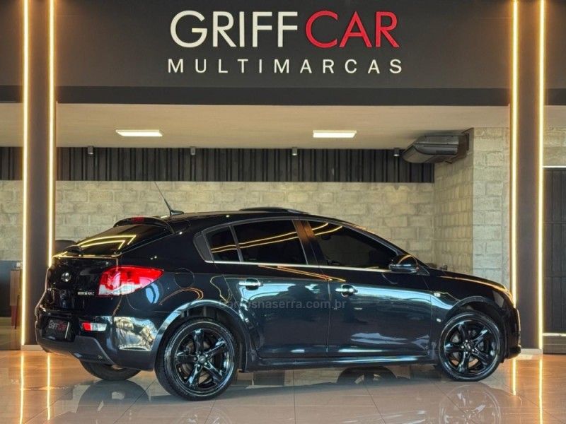 CHEVROLET CRUZE 1.8 LTZ 16V 2012/2013 GRIFFCAR MULTIMARCAS DOIS IRMÃOS / Carros no Vale