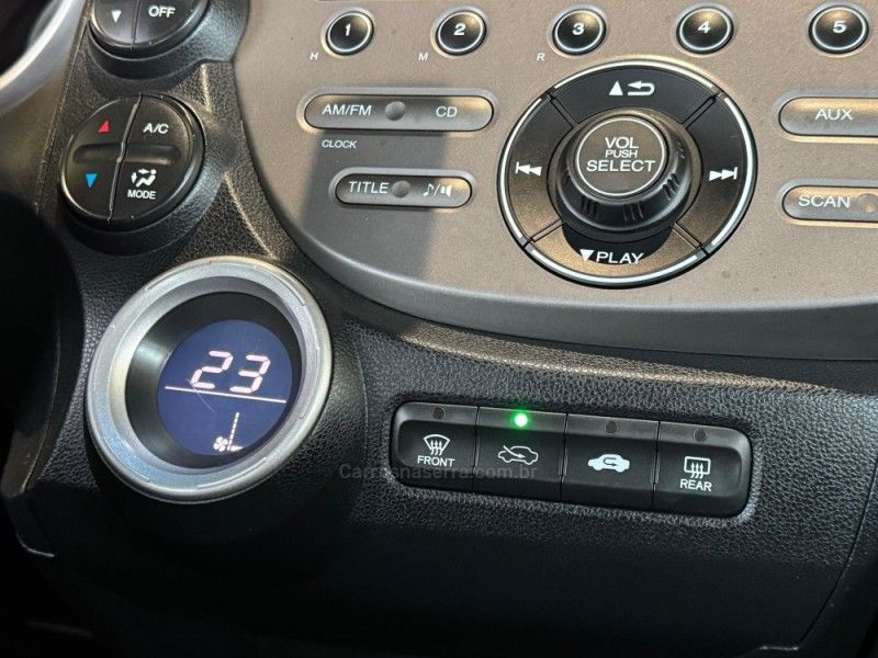 HONDA FIT 1.5 EX 16V 2011/2012 GRIFFCAR MULTIMARCAS DOIS IRMÃOS / Carros no Vale