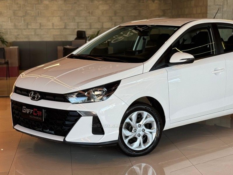 HYUNDAI HB20 1.0 COMFORT 12V 2023/2024 GRIFFCAR MULTIMARCAS DOIS IRMÃOS / Carros no Vale