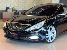 HYUNDAI SONATA 2.4 MPFI V4 16V 182CV 2012/2013 GRIFFCAR MULTIMARCAS DOIS IRMÃOS / Carros no Vale
