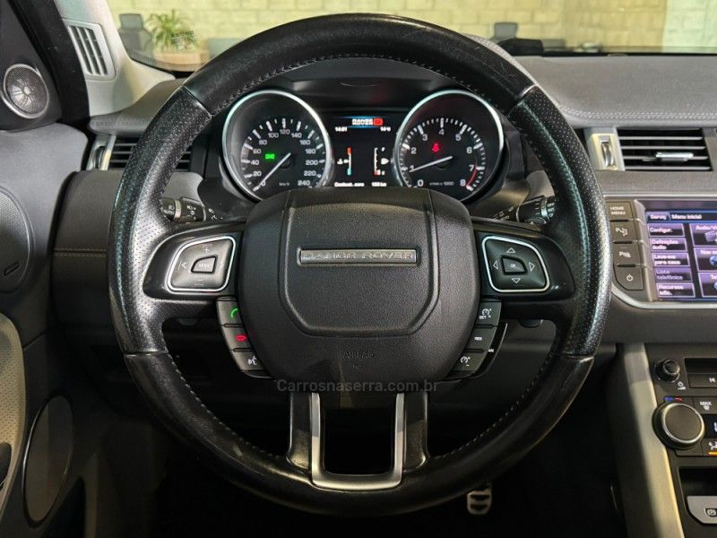 LAND ROVER RANGE ROVER EVOQUE 2.0 DYNAMIC 4WD 16V 2012/2013 GRIFFCAR MULTIMARCAS DOIS IRMÃOS / Carros no Vale