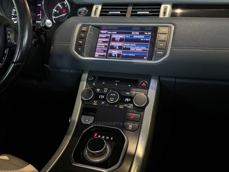 LAND ROVER RANGE ROVER EVOQUE 2.0 DYNAMIC 4WD 16V 2012/2013 GRIFFCAR MULTIMARCAS DOIS IRMÃOS / Carros no Vale