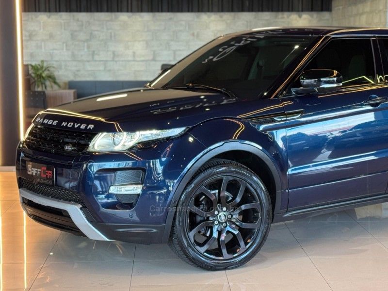 LAND ROVER RANGE ROVER EVOQUE 2.0 DYNAMIC 4WD 16V 2012/2013 GRIFFCAR MULTIMARCAS DOIS IRMÃOS / Carros no Vale