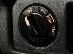NISSAN FRONTIER 2.5 XE 4X4 CD TURBO ELETRONIC 2012/2013 GRIFFCAR MULTIMARCAS DOIS IRMÃOS / Carros no Vale