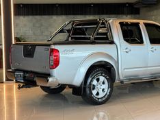 NISSAN FRONTIER 2.5 XE 4X4 CD TURBO ELETRONIC 2012/2013 GRIFFCAR MULTIMARCAS DOIS IRMÃOS / Carros no Vale